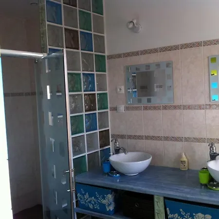De Charme Avec Jardin, Proche Belgique, Equipe Confort, Ideal Famille Et Motards - Fr-1-510-176 Bailleul (Nord)